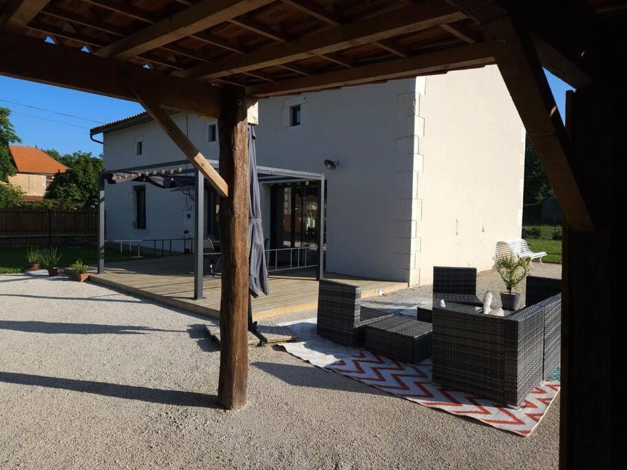 Maison Poitevine 9/10 Personnes Chaunay Exterior foto