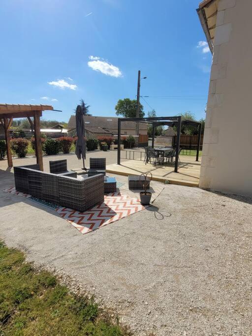 Maison Poitevine 9/10 Personnes Chaunay Exterior foto
