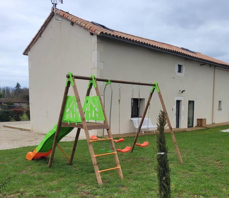 Maison Poitevine 9/10 Personnes Chaunay Exterior foto